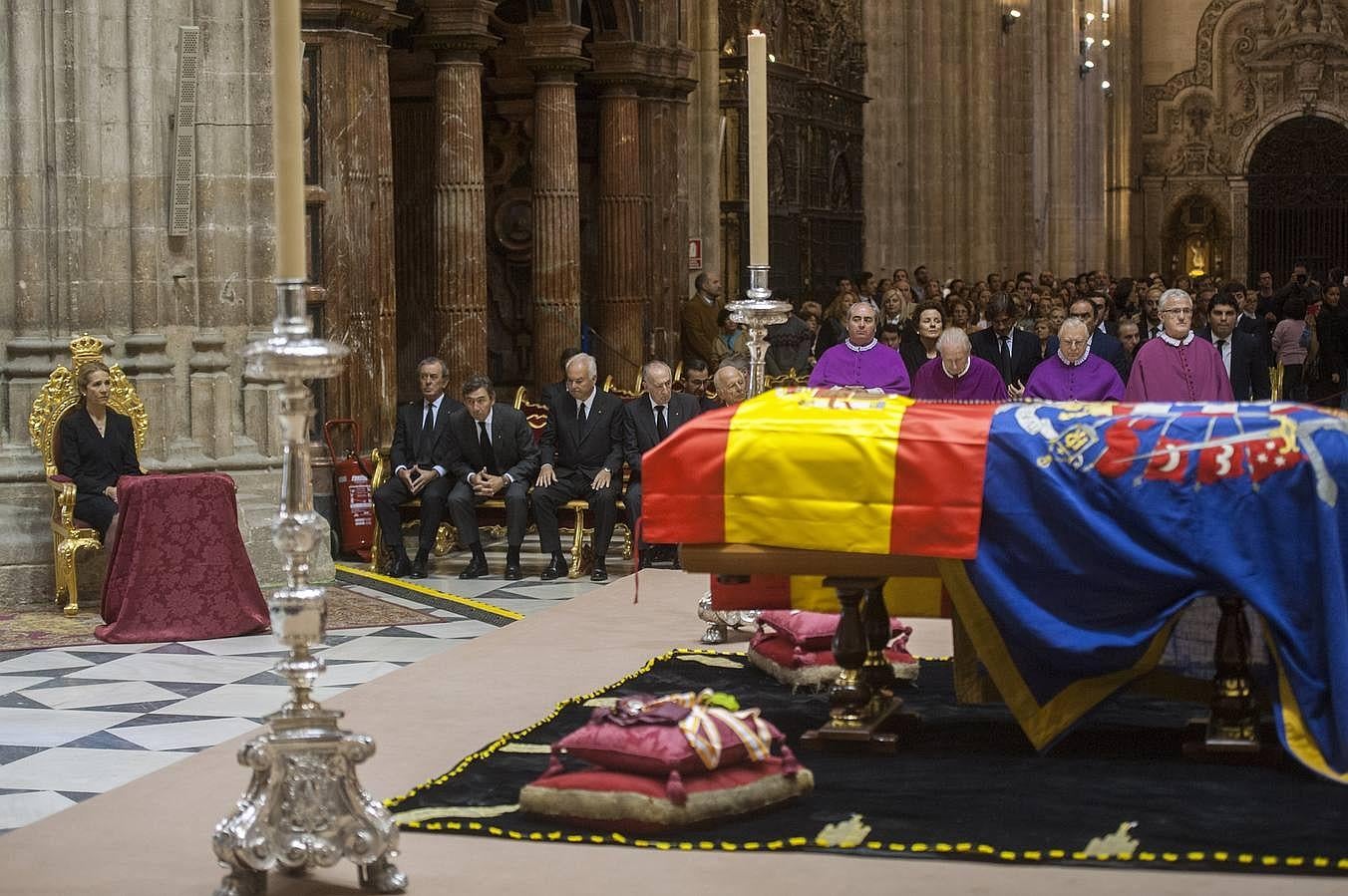 Así se vivió en Sevilla el funeral de la duquesa de Alba