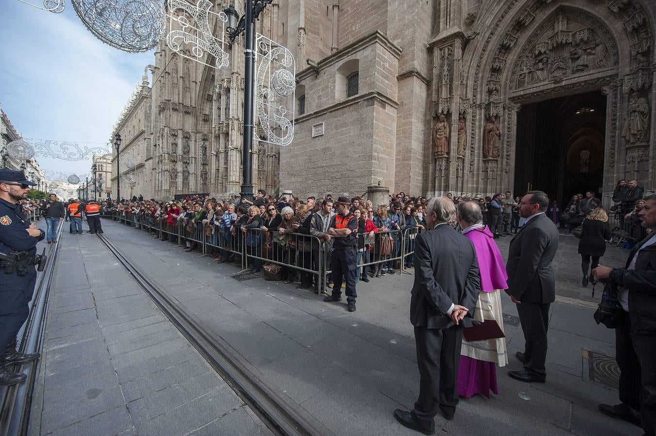 Así se vivió en Sevilla el funeral de la duquesa de Alba