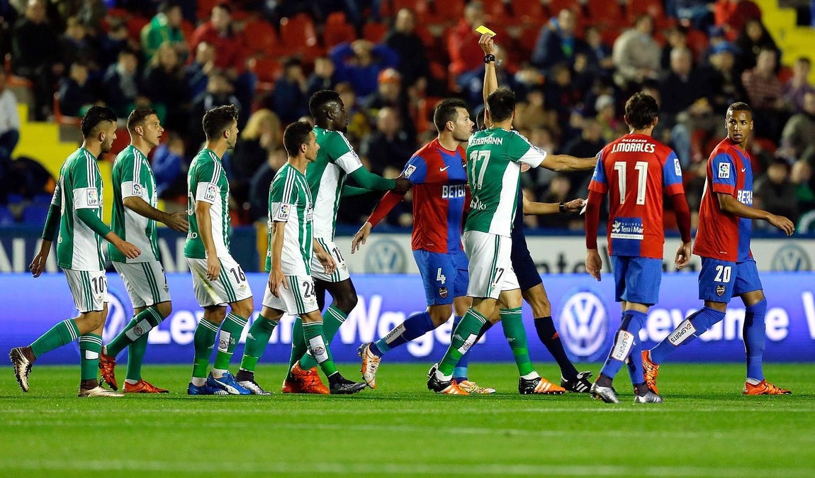 Victoria del Betis ante el Levante