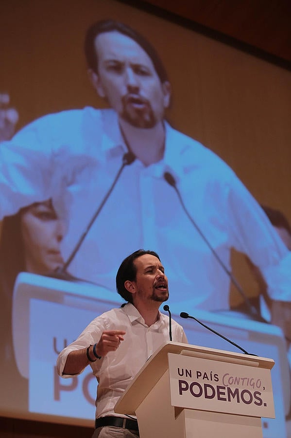 Mitin de Podemos en el Palacio de Congresos de Cádiz