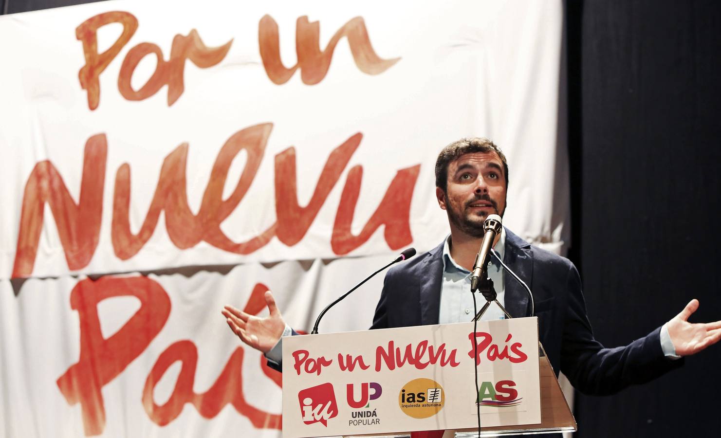 El candidato de IU a la Presidencia del Gobierno, Alberto Garzón, durante un mitin de campaña de su formación en Avilés. 