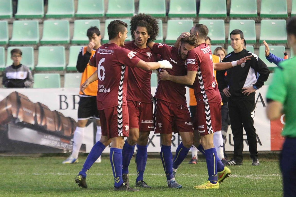 Fotos: Mérida - Cádiz (1-1)
