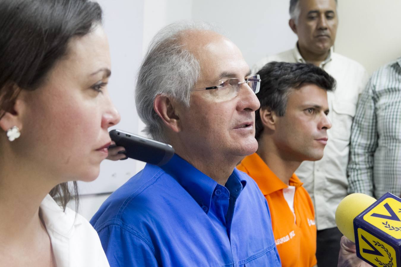 1. Antonio Ledezma (c), fue detenido el 19 de febrero por presunta conspiración contra el Gobierno y ahora se encuentra en arresto domiciliario