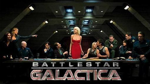 Droides sexys, militares y mucha acción es lo que encotraras en «Battlestar Galactica»