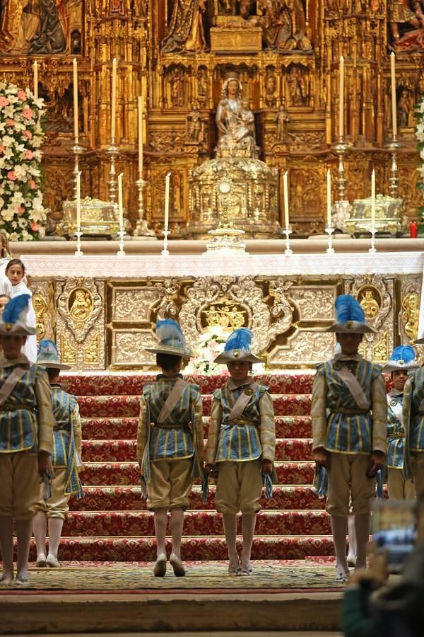 Postales del día de la Inmaculada en Sevilla