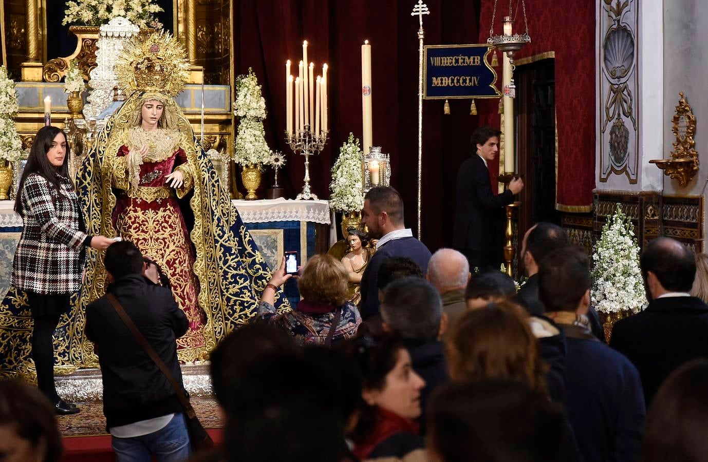 Postales del día de la Inmaculada en Sevilla