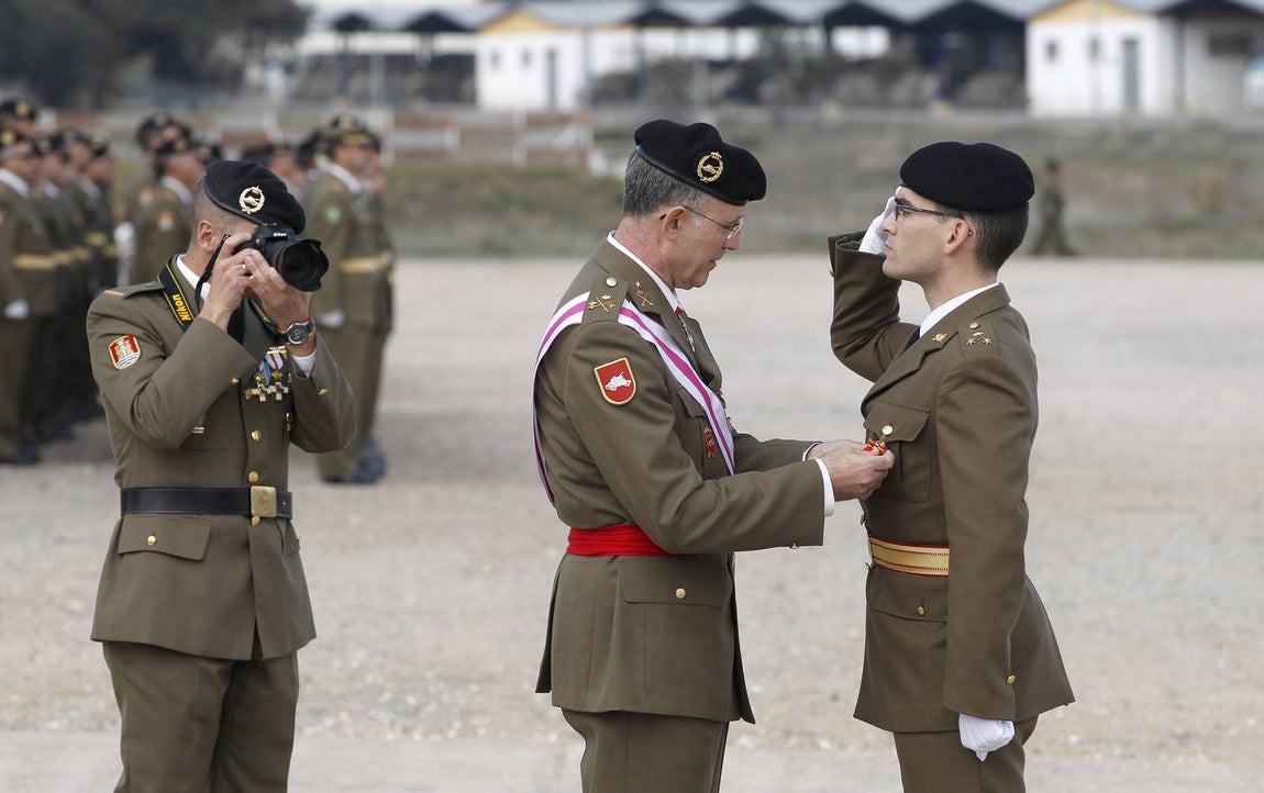 El desfile militar de la Brimz X por la Inmaculada, en imágenes