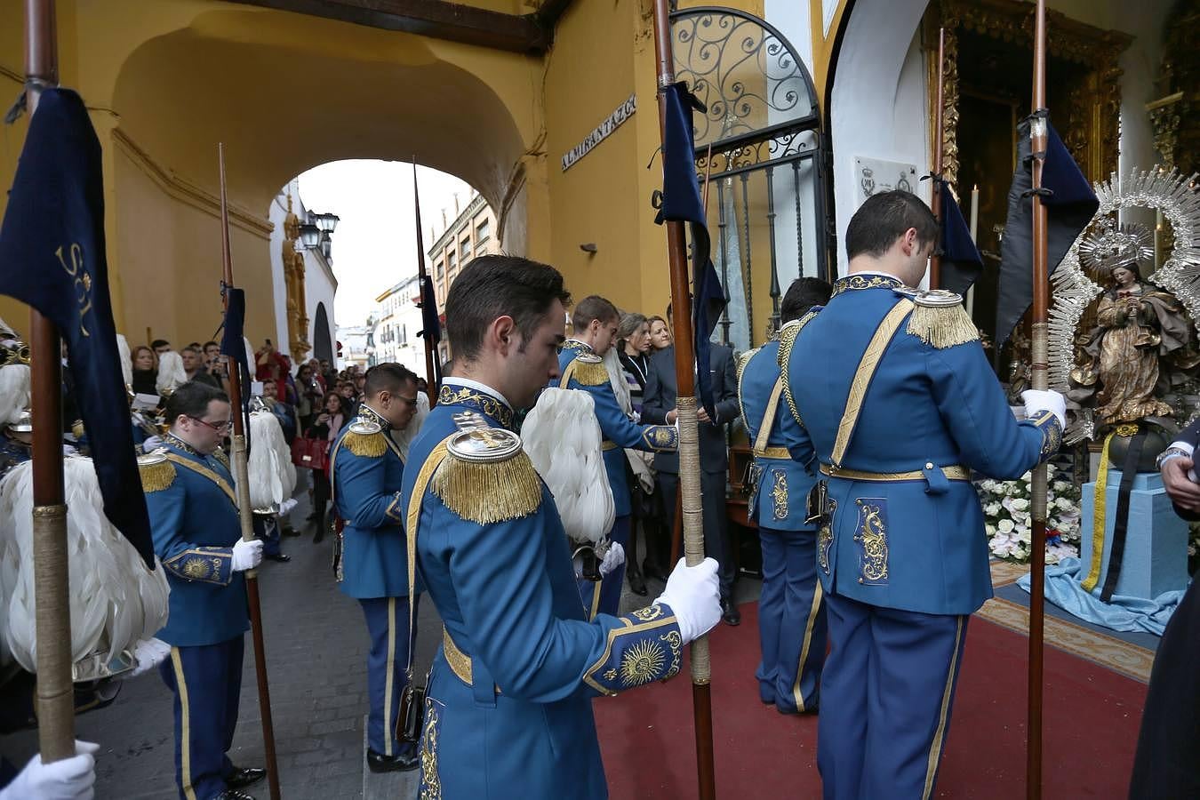 Postales del día de la Inmaculada en Sevilla