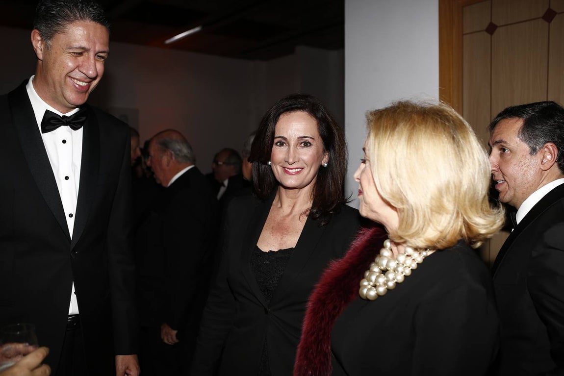 Las imágenes más relevantes de unos concurridos premios Mariano de Cavia. 