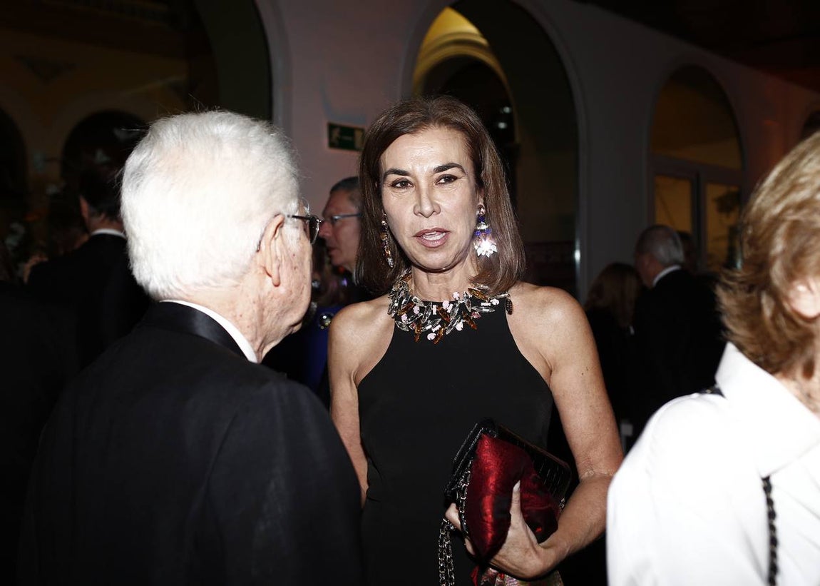 Las imágenes más relevantes de unos concurridos premios Mariano de Cavia. 