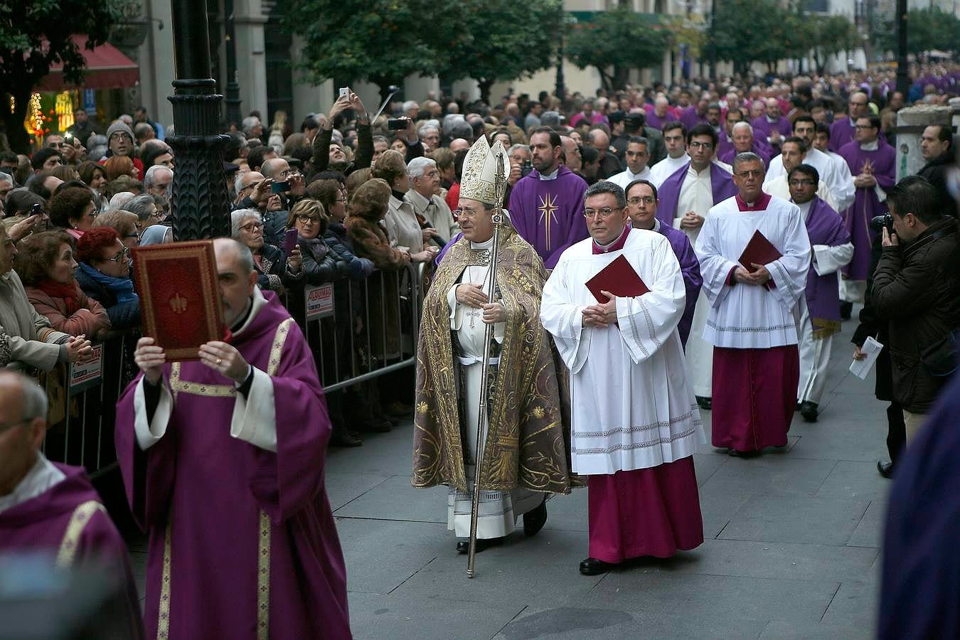 Misa de la apertura del Año de la Misericordia en la Catedral de Sevilla