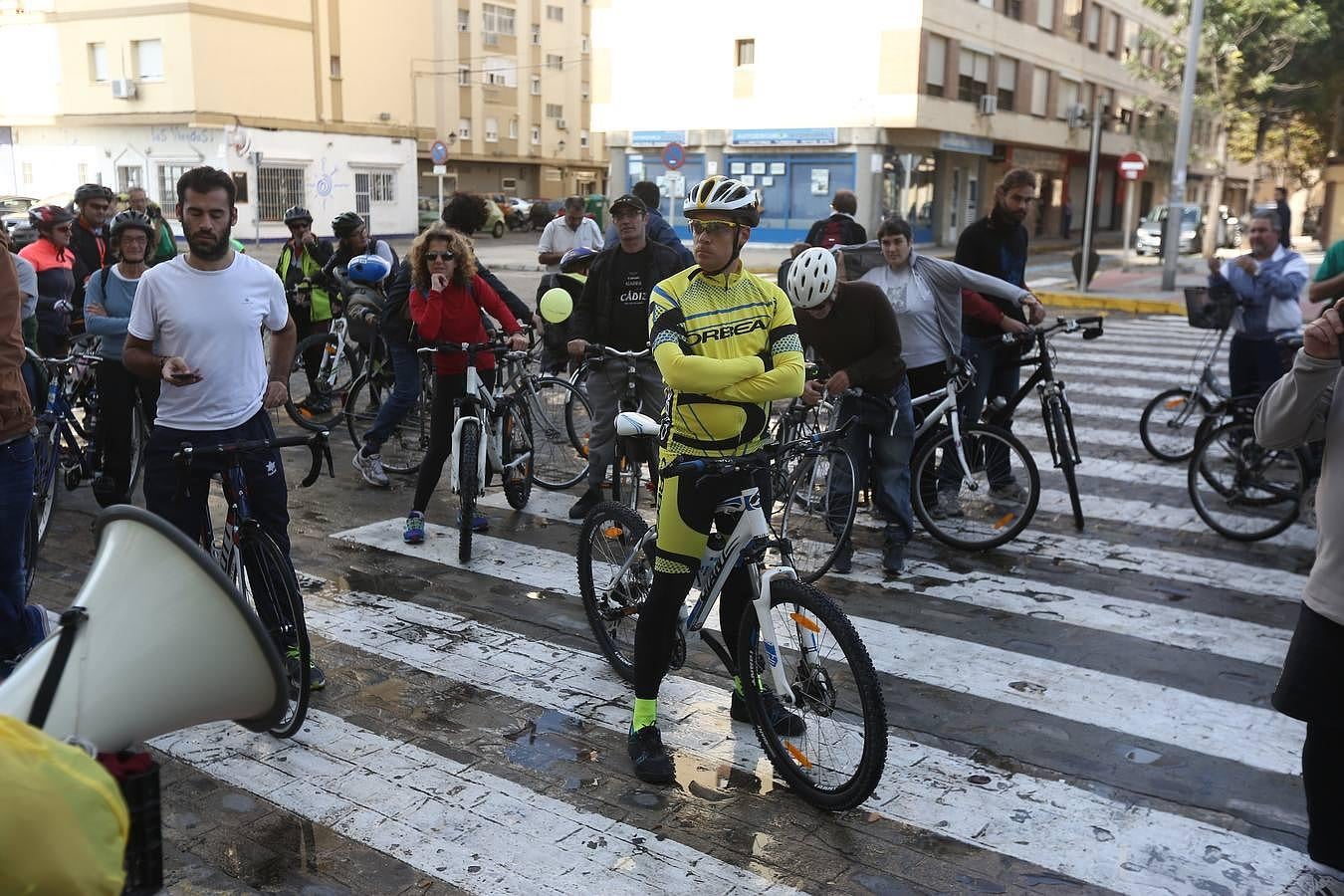 Manifestación de bicicletas en San Juan de Dios