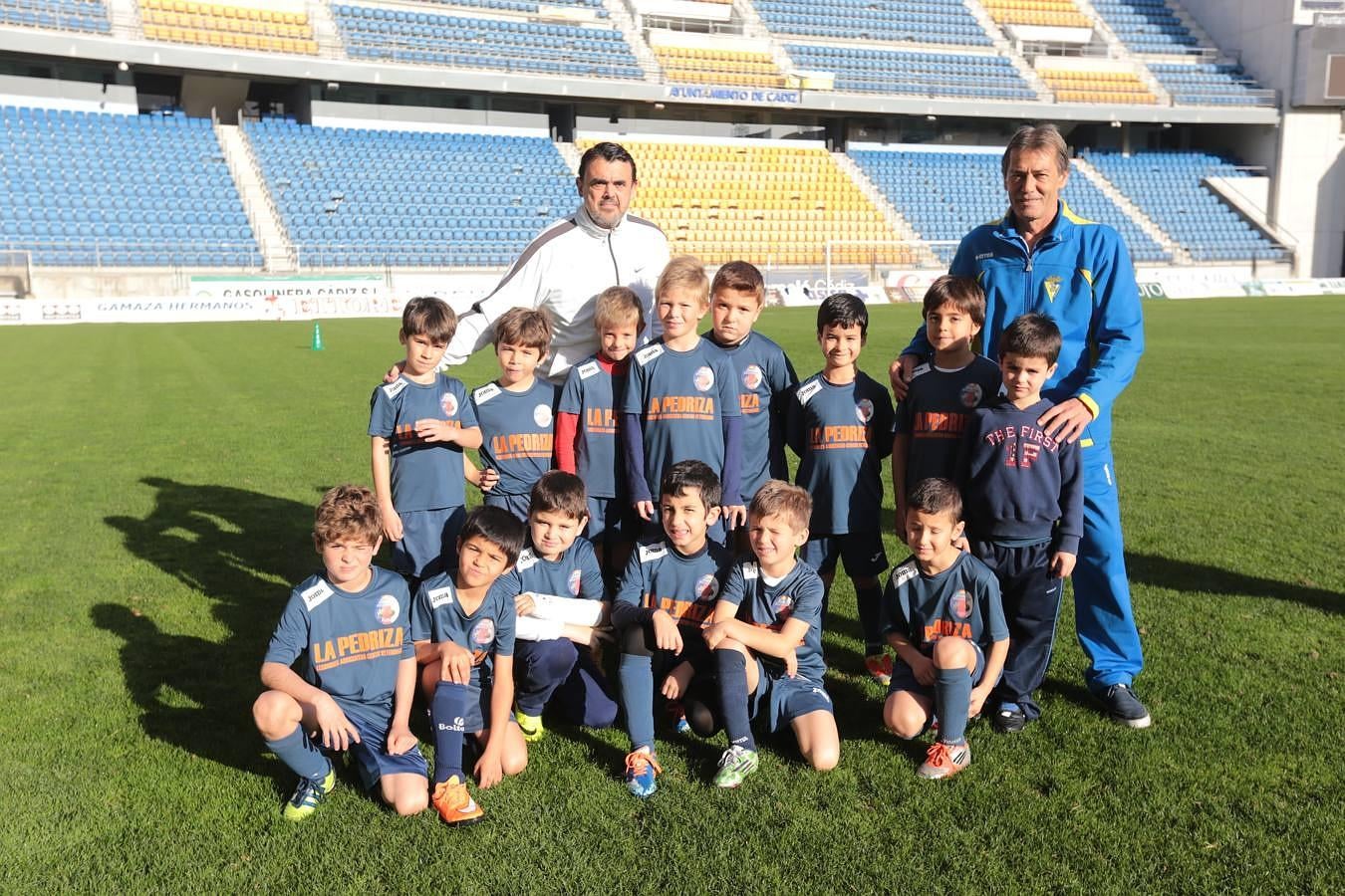 El Carranza acoge el partido benéfico de Reyes Magos en Cádiz