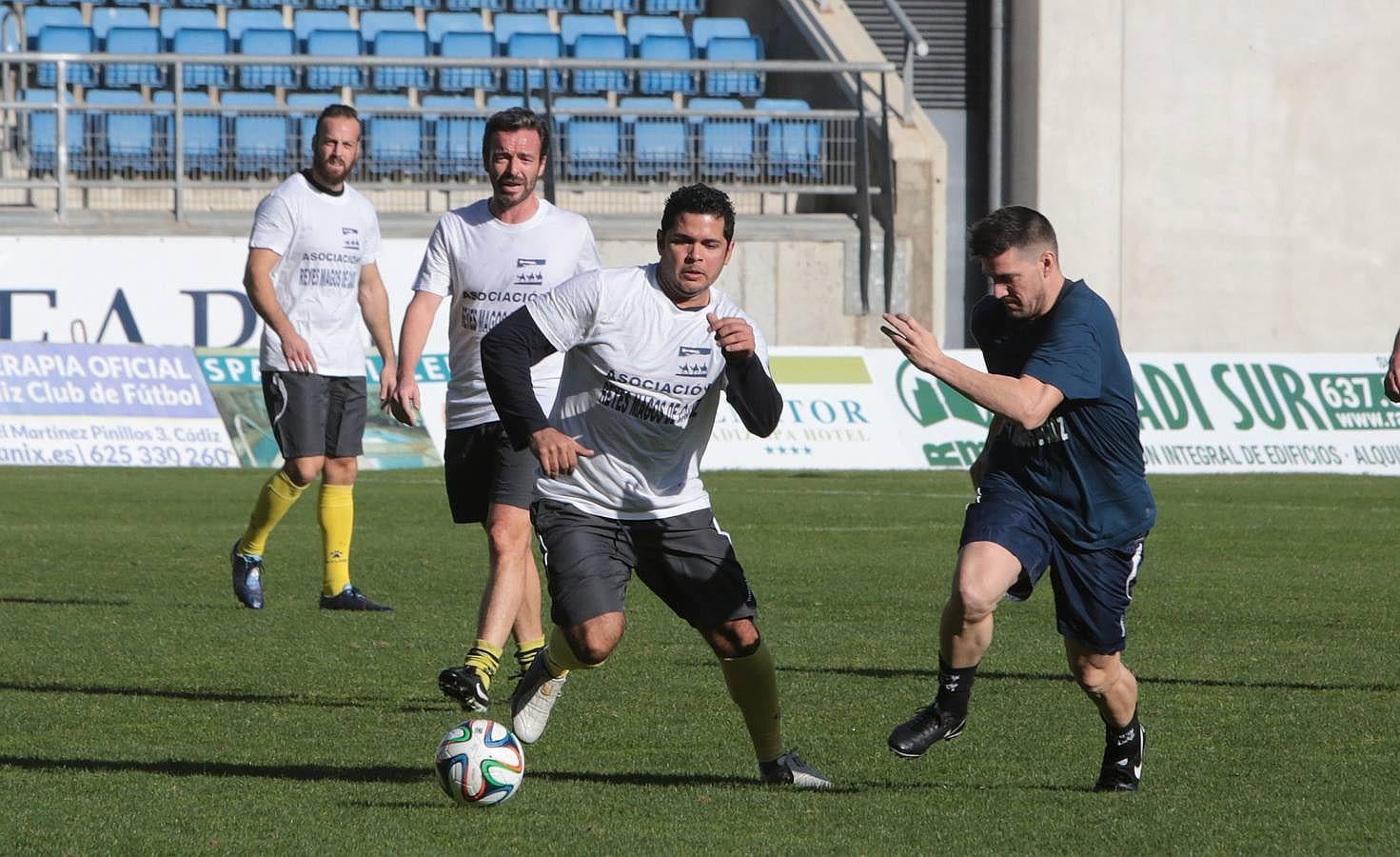 El Carranza acoge el partido benéfico de Reyes Magos en Cádiz