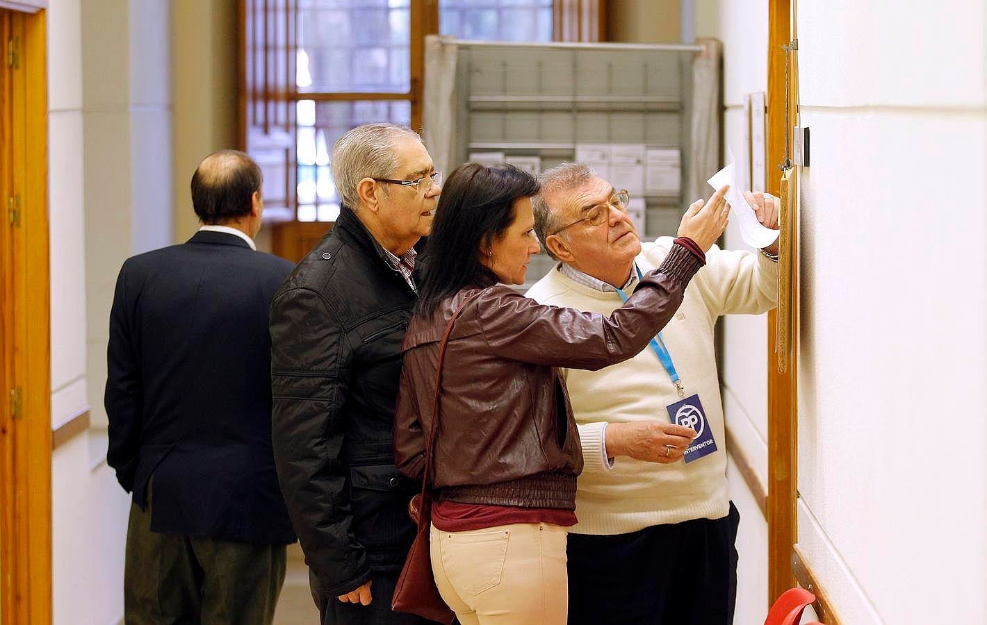 Jornada electoral 20-D en Córdoba, en imágenes