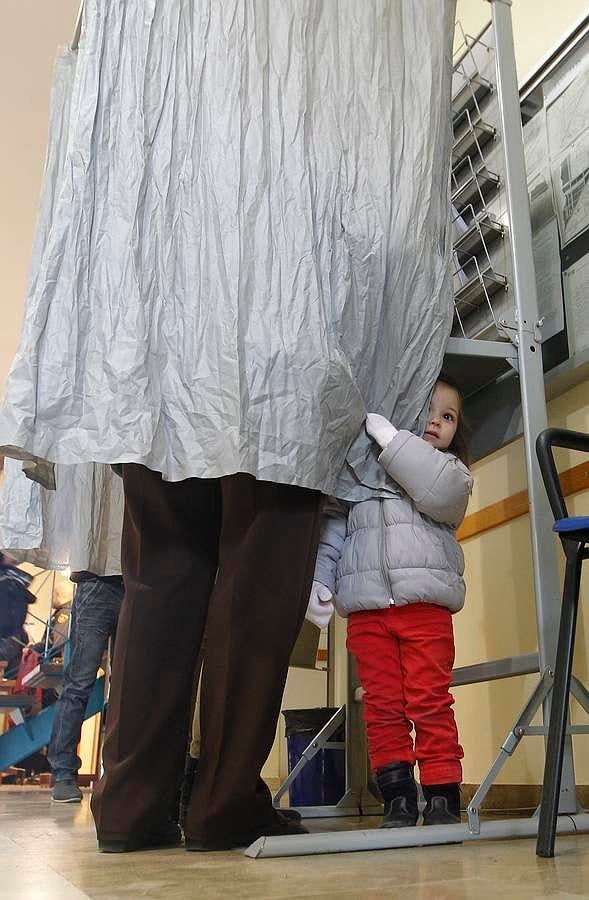 Jornada electoral 20-D en Córdoba, en imágenes