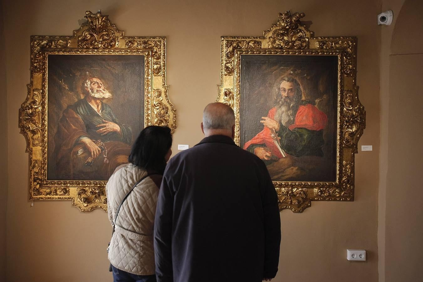 Ubicado en las dependencias del antiguo colegio mayor muestra la riqueza del patrimonio de la comunidad religiosa y cofrade