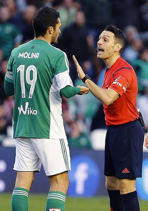 Humillante derrota del Real Betis en casa (0-4) ante el Eibar