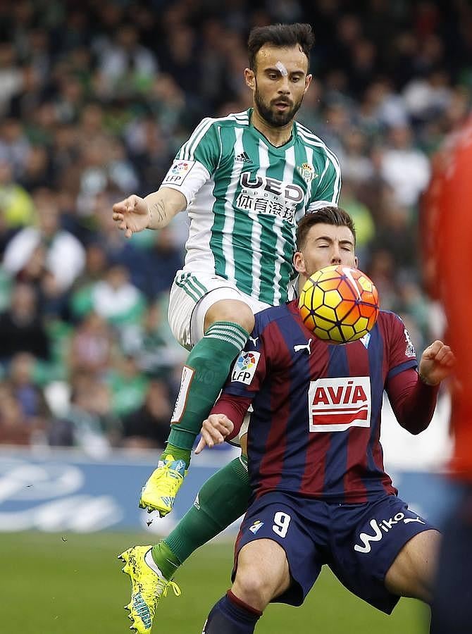 Humillante derrota del Real Betis en casa (0-4) ante el Eibar