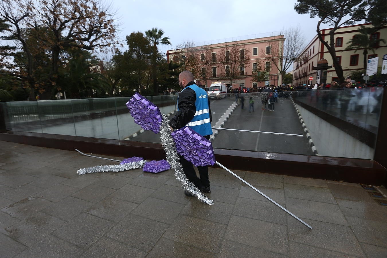 Fotos: Cabalgata en Cádiz 2016. La lluvia retrasa el desfile