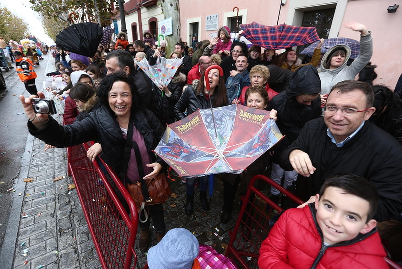 Fotos: Cabalgata de los Reyes Magos en Cádiz 2016