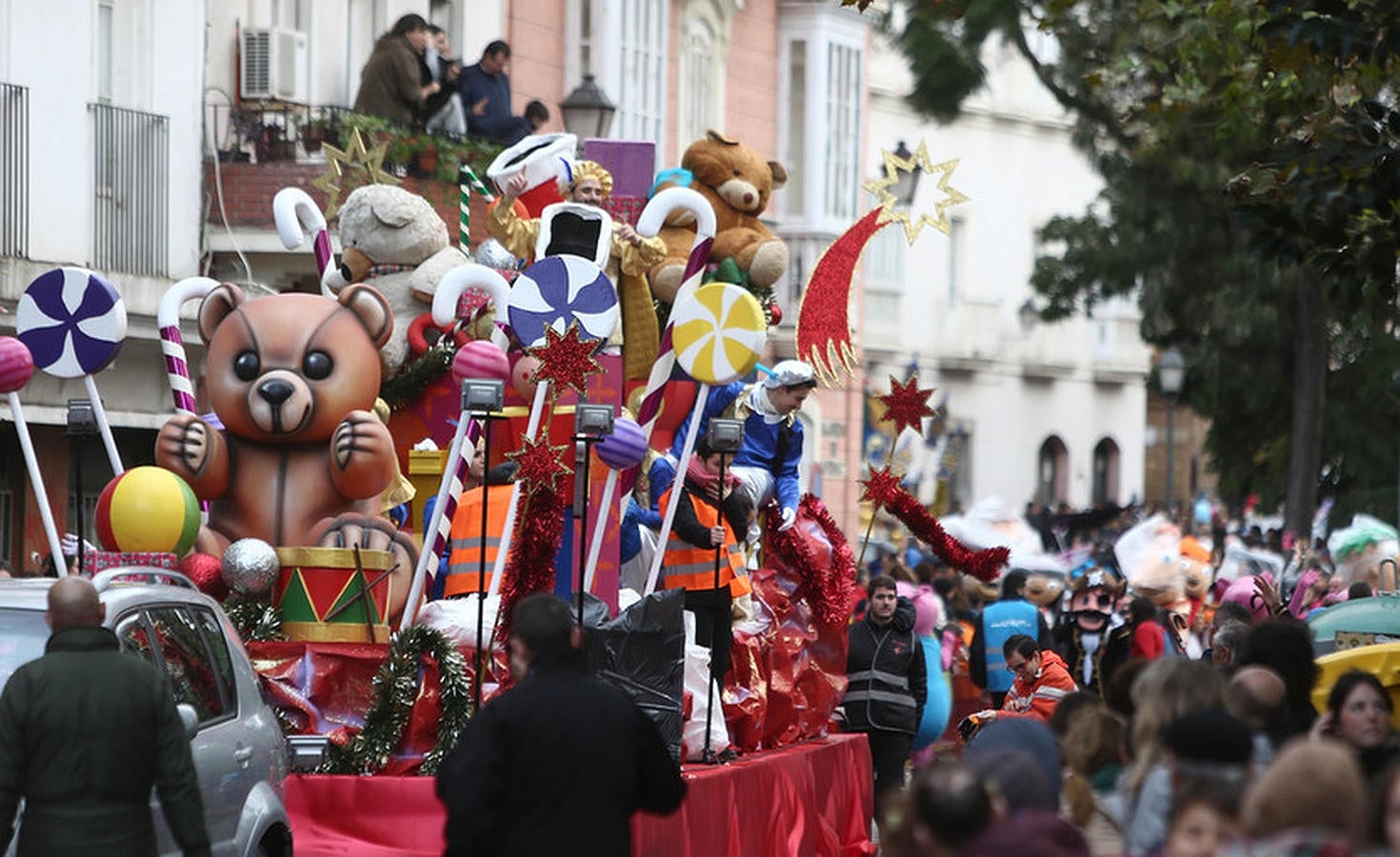 Fotos: Cabalgata de los Reyes Magos en Cádiz 2016