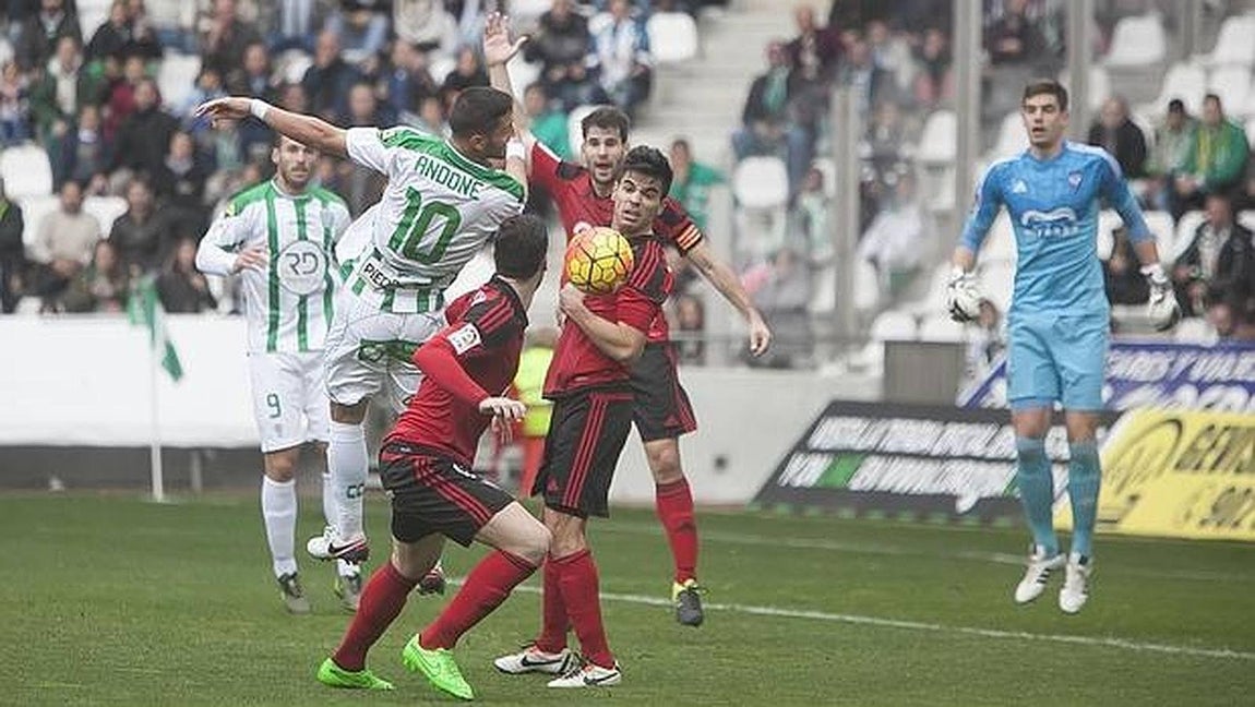 El Mirandés asalta El Arcángel. 