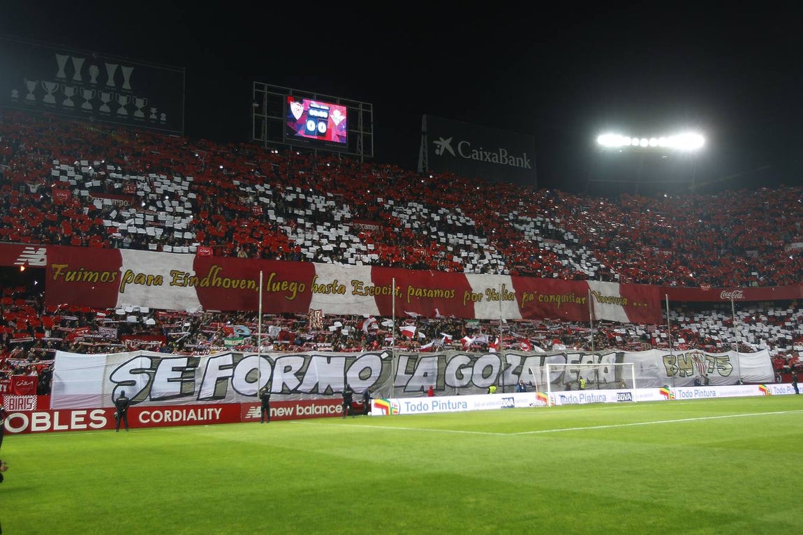 Reyes, Rami, Gameiro y Kakuta fueron los autores de los tantos en una noche de fiesta para el sevillismo