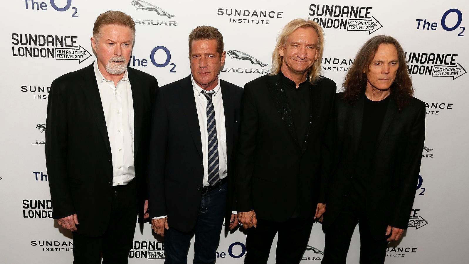 Las últimas apariciones del mítico cantante de The Eagles, Glenn Frey. La banda al completo posa en 2013 en el O2 Arena de Londres, donde presentaron su película