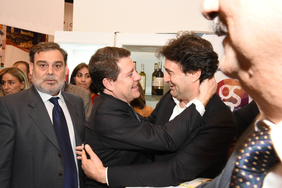 García-Page saluda a Pepe Rodríguez. 