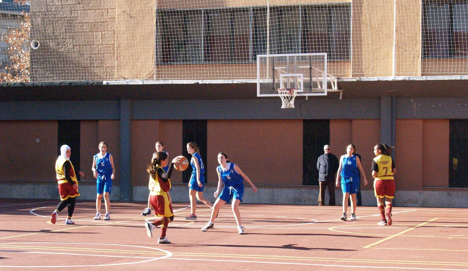 Virgen de Atocha vs Padre Piquer