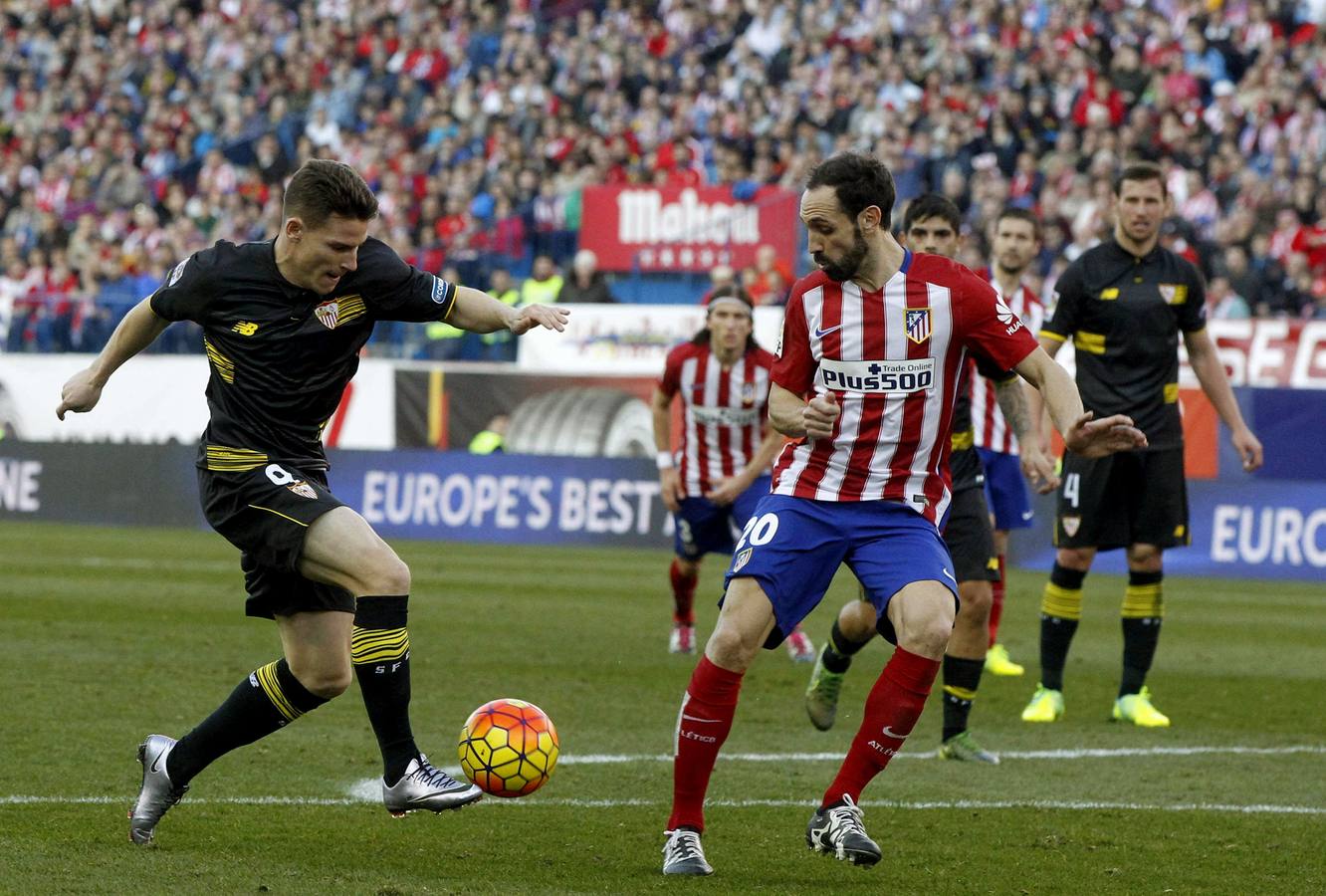 Predominó la presión alta de los dos equipos y los errores en las entregas, aunque a raíz de la expulsión de Vitolo los de Simeone llevaron la voz cantante