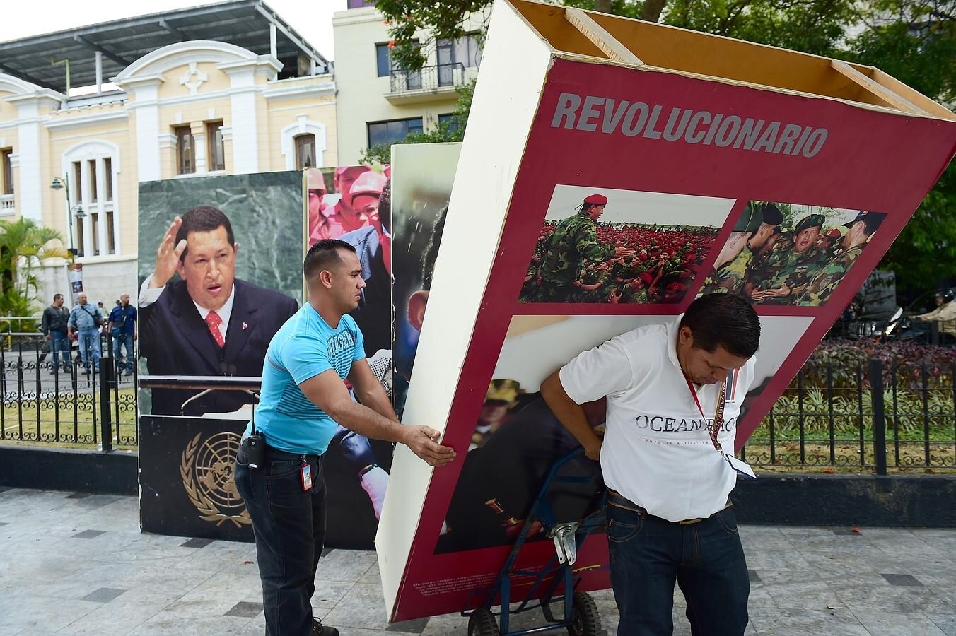 El presidente, Nicolás Maduro, ha pedido al pueblo que se «rebele» frente a esta medida, adoptada por el nuevo Parlamento de Venezuela. 