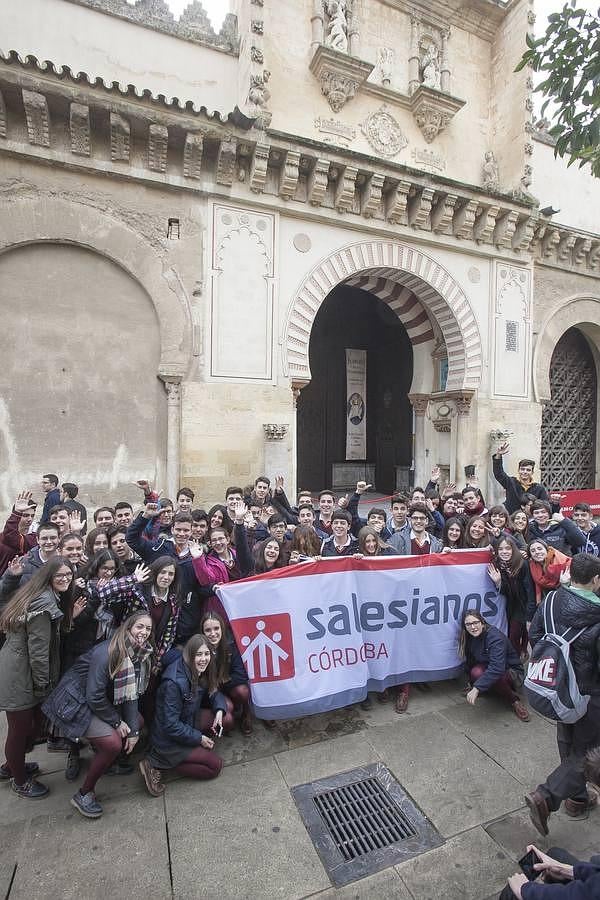 Marcha de Escuelas Católicas a la Catedral
