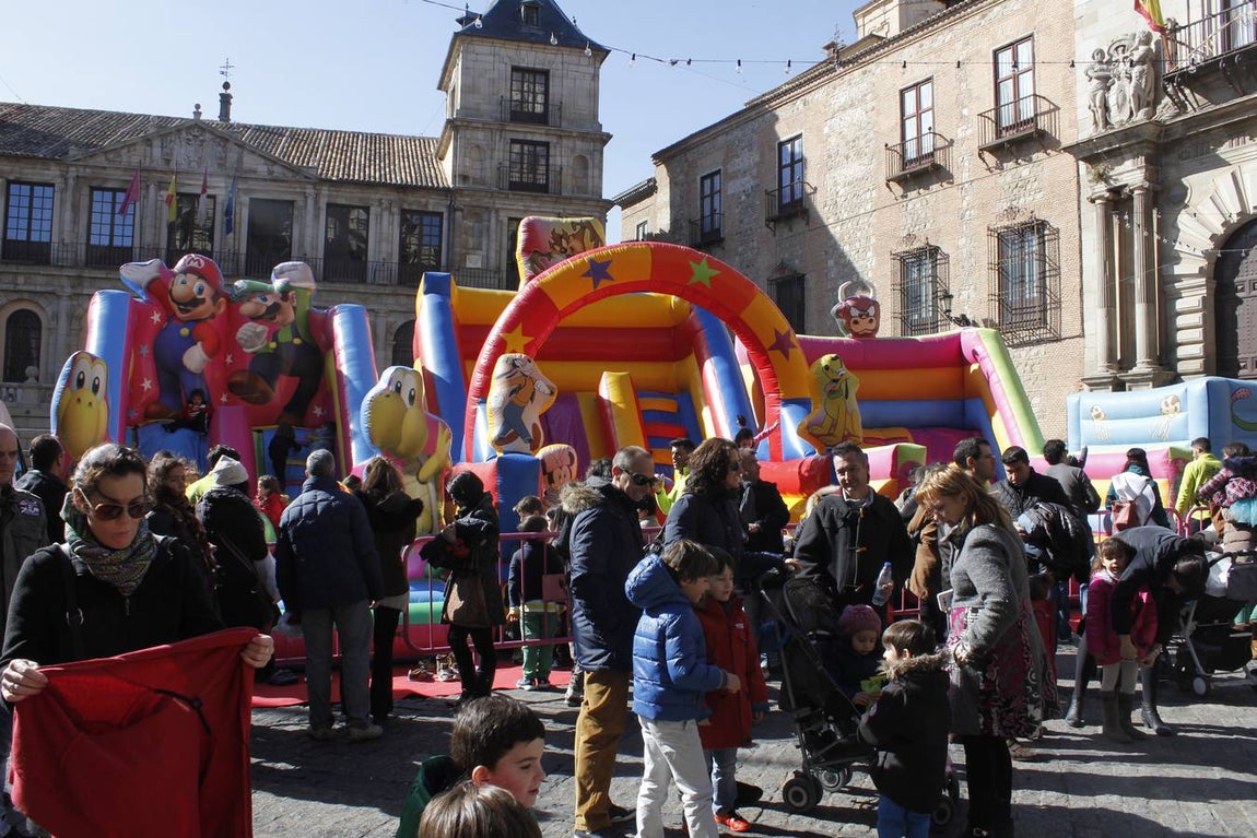 Degustación de carcamusas en la plaza del Ayuntamiento