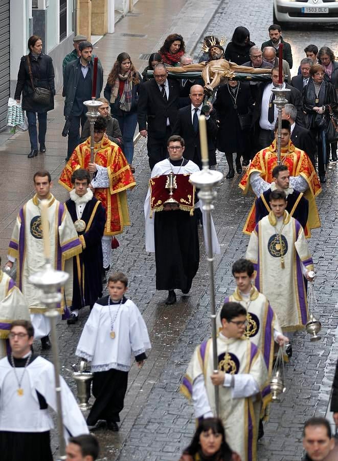 El Vía Crucis de la Agrupación de Cofradías, en imágenes