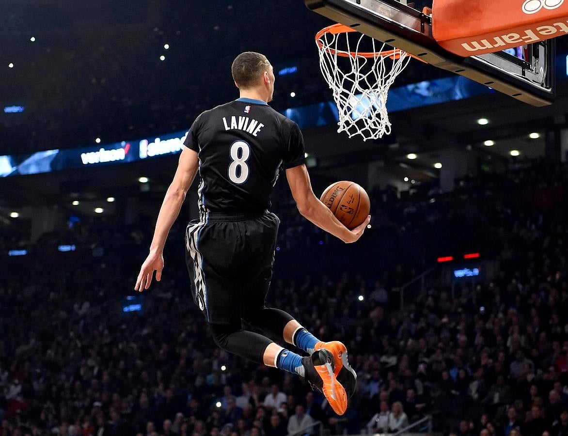 NBA All Star: LaVine gana a Gordon en un concurso de mates de otro tiempo