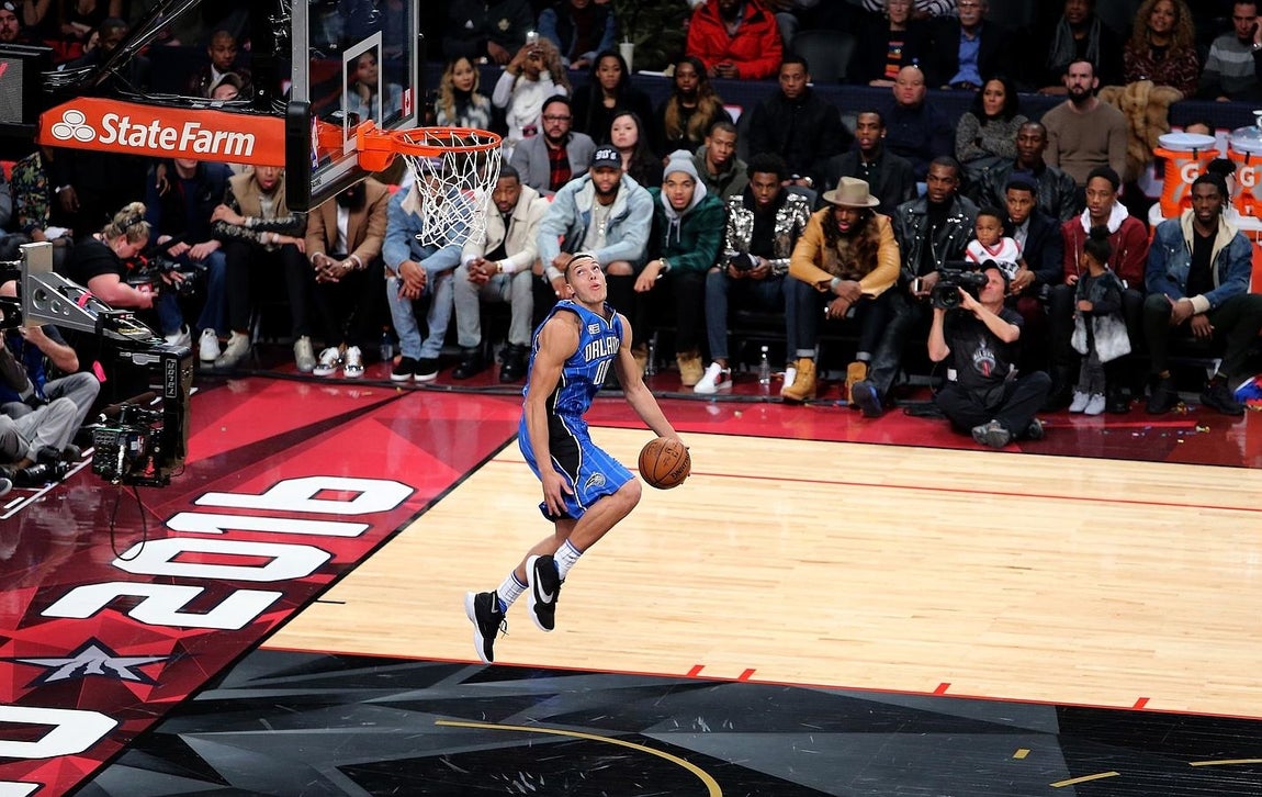 NBA All Star: LaVine gana a Gordon en un concurso de mates de otro tiempo