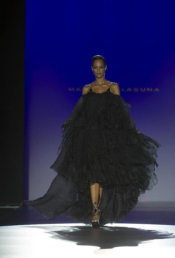 Propuestas para el otoño-invierno 2016-17 del diseñador Hannibal Laguna. 