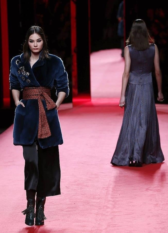 Propuestas para el Otoño-Invierno 2016-17 del diseñador Juanjo Oliva. 