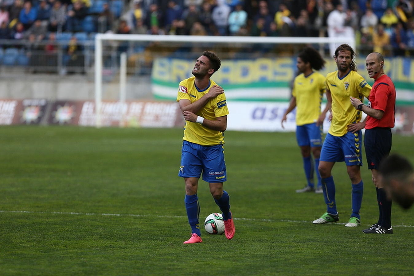 Partido Cádiz-La Hoya (1-1)