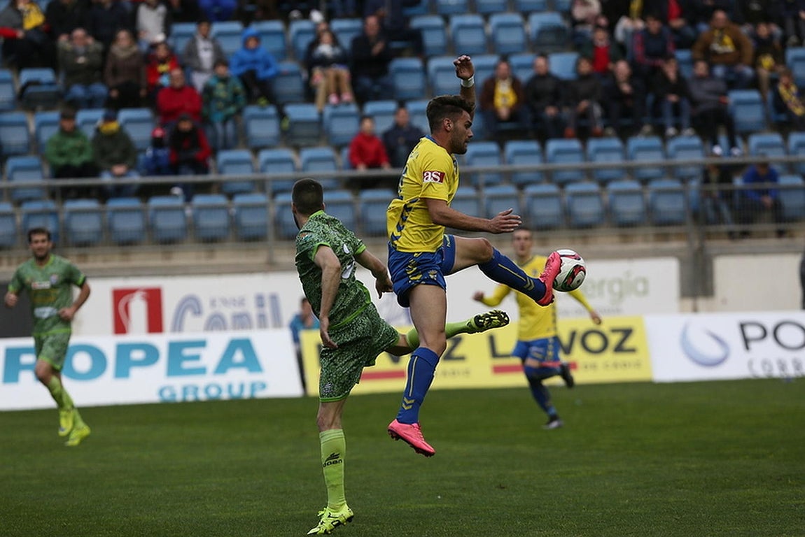Partido Cádiz-La Hoya (1-1)