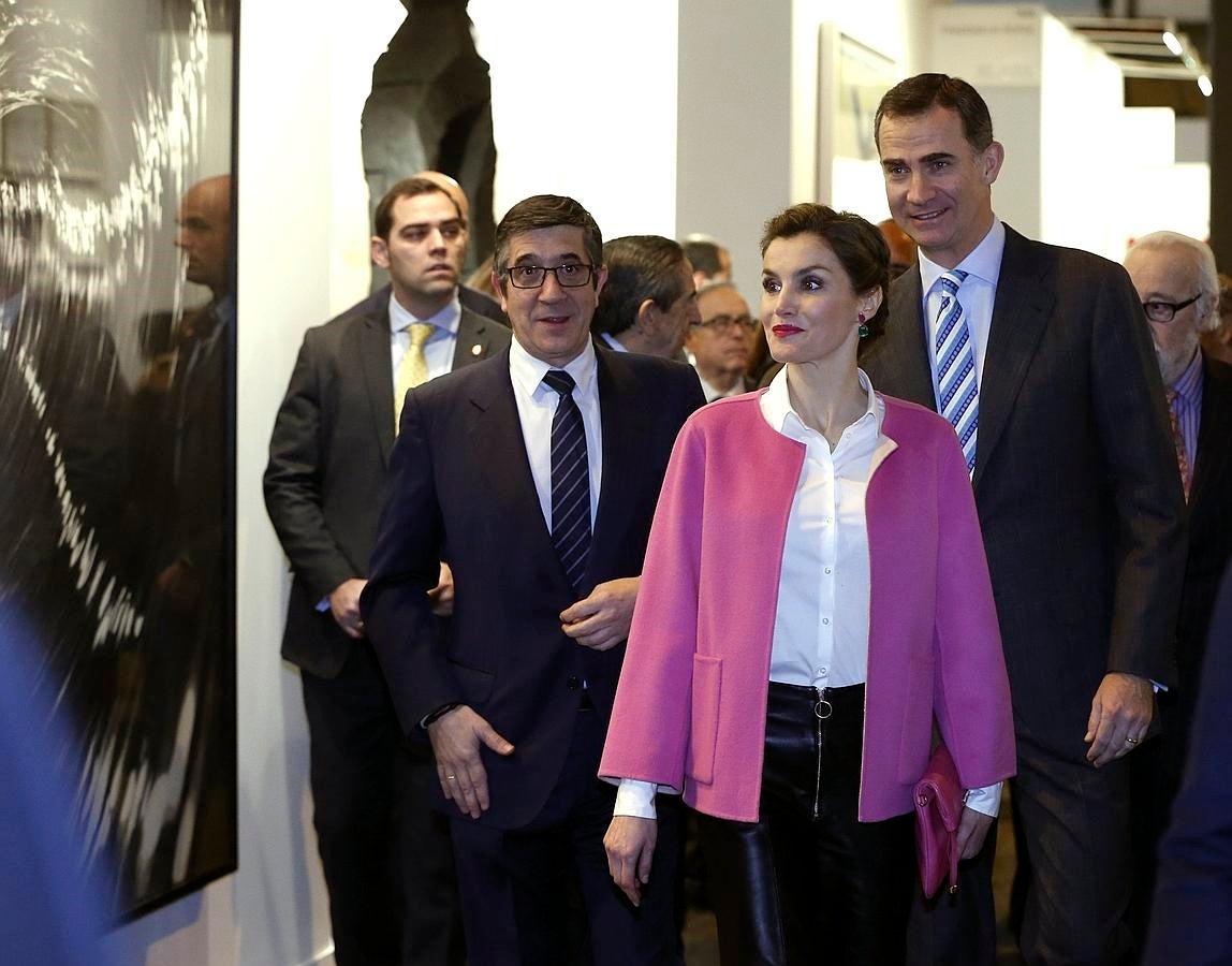 Doña Letizia y Don Felipe, junto a Patxi López, presidente del Congreso. 