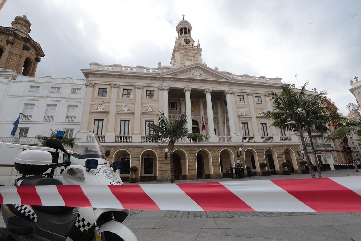 Fotos: Así se ha vivido el aviso de bomba
