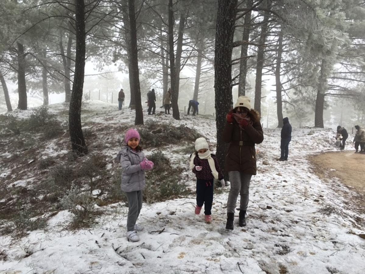 Grazalema y Villaluenga se tiñen de blanco