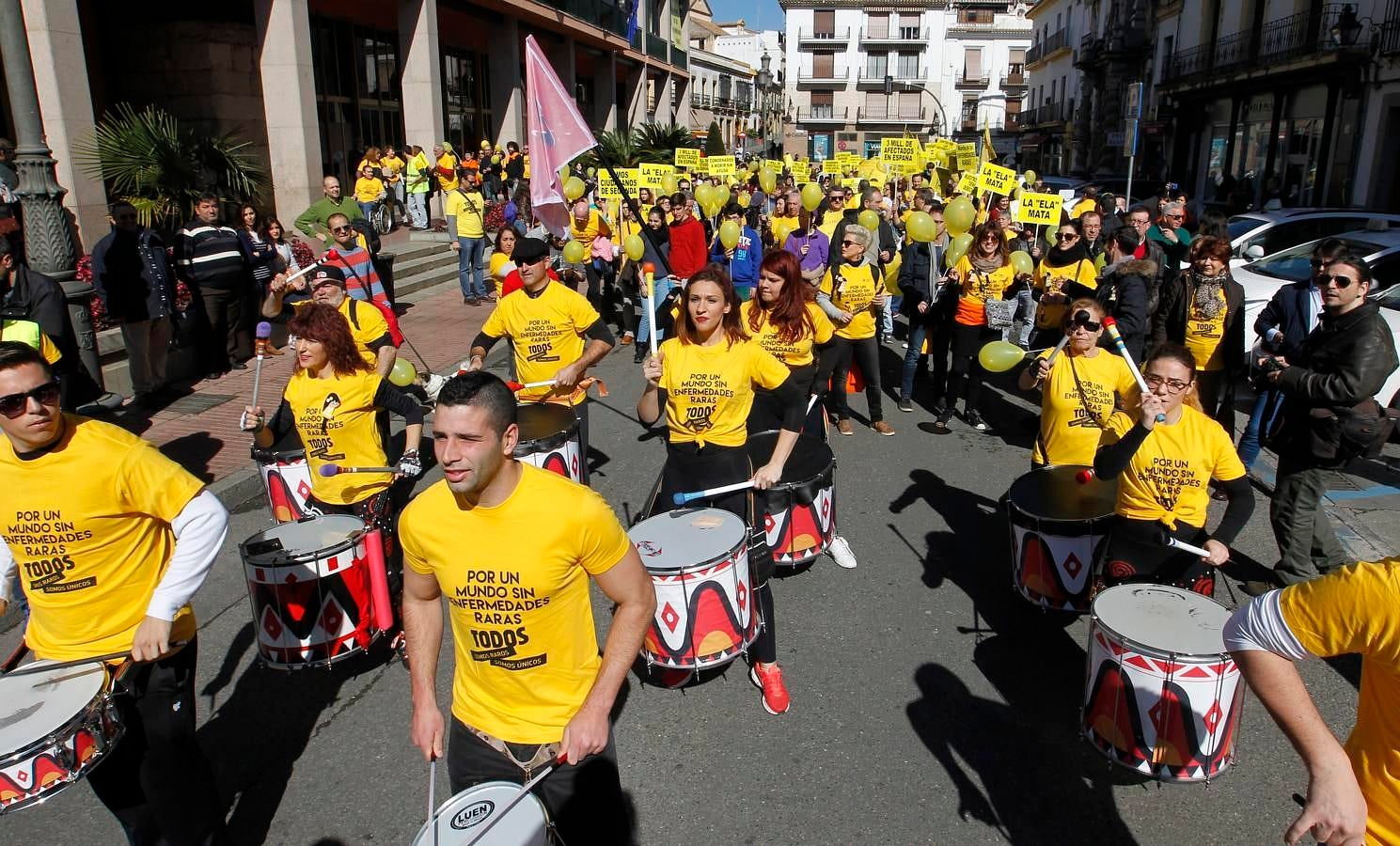 La marcha «amarilla» para sacar las enfermedades raras de su invisibilidad