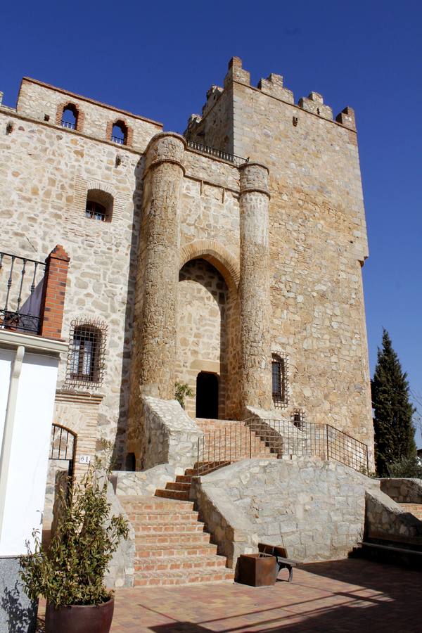 Fachada principal del fortín. 