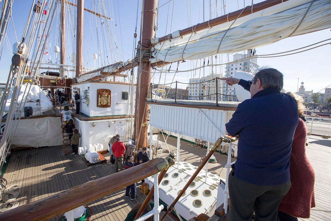 El buque escuela Juan Sebastián de Elcano, en Cádiz