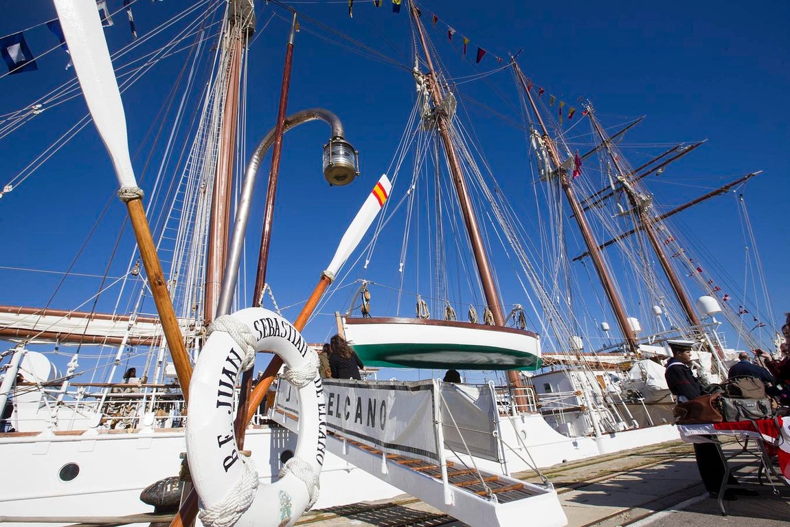 El buque escuela Juan Sebastián de Elcano, en Cádiz