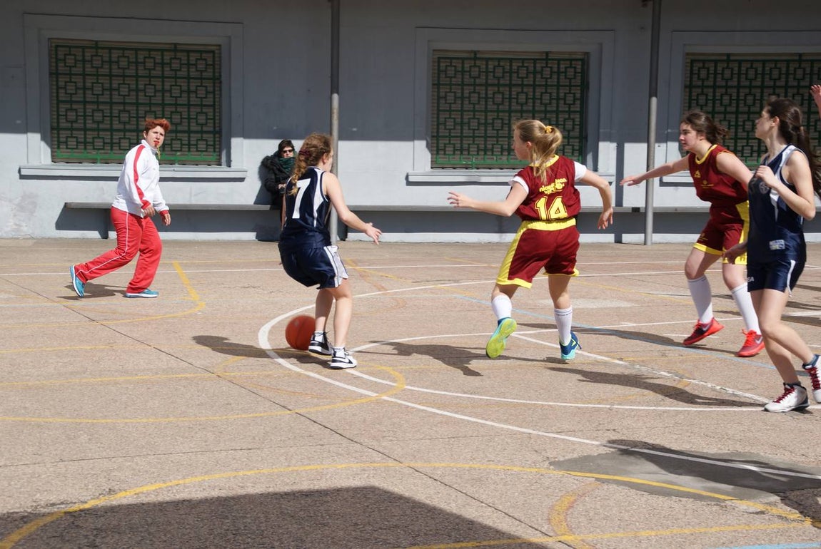 Baloncesto: Nuestra Señora de las Maravillas vs Virgen de Atocha